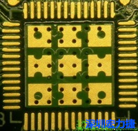 這也是不好的通孔設(shè)計，但部份通孔已經(jīng)用綠漆(mask)蓋上，但仍有部份通孔未塞孔。 