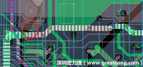 慢慢確認(rèn)CAF發(fā)生的位置后，可以配合Gerber查看PCB的結(jié)構(gòu)是否有通孔太近或是線路太近的問題。
