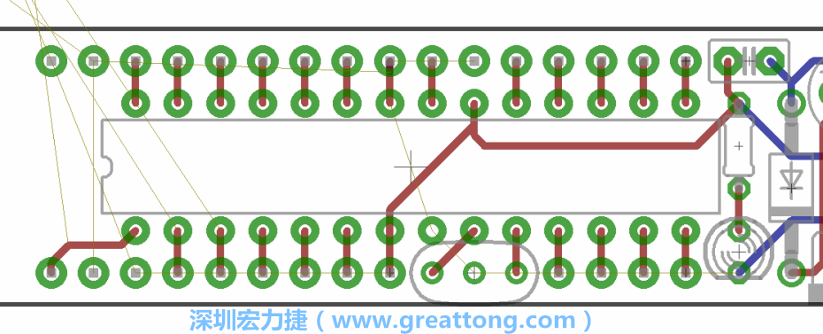 諧振器應(yīng)擺放在ATmega微控制器的針腳8、9和10旁邊，在共鳴器和微控制器中間的高頻信號(hào)線應(yīng)該要愈短愈好，此外，其它的信號(hào)線應(yīng)該要遠(yuǎn)離這個(gè)區(qū)域且配置在諧振器的下方，這樣做是為了防止不必要的無線電波干擾。