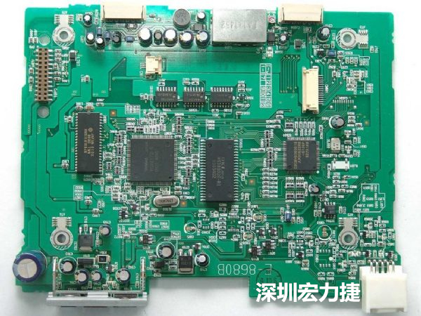 大面積PCB若電子元器件數(shù)量多、重量較重，板材強(qiáng)度不夠時容易產(chǎn)生PCB中央部凹陷問題。
